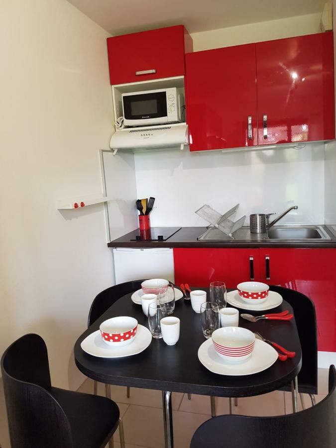 Appartement 2 Pieces Rez-De-Jardin A 2 Pas De La Plage Et De La Thalasso Cabourg Ngoại thất bức ảnh